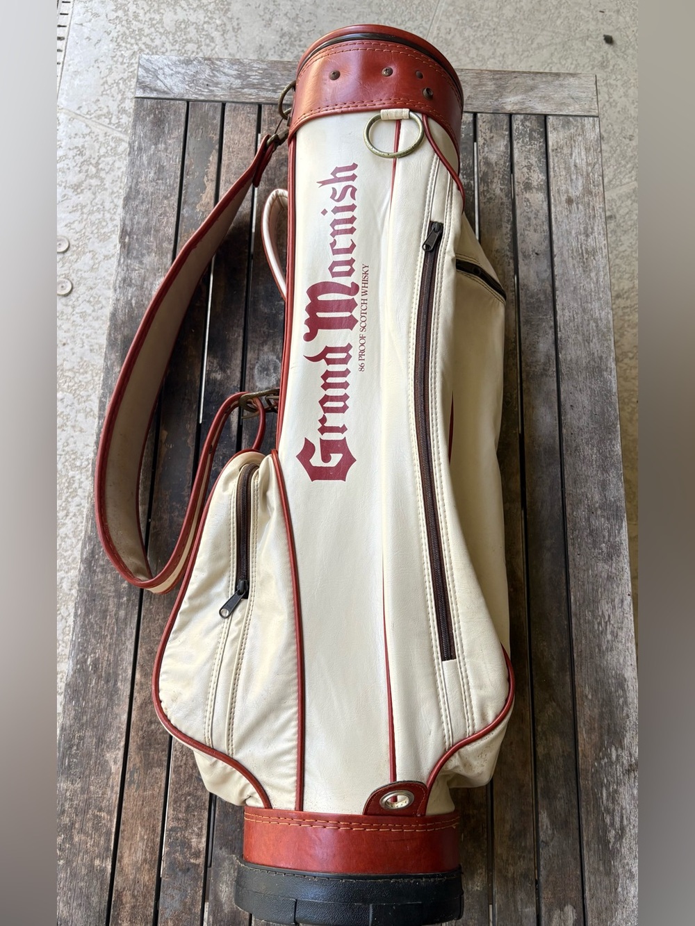 Grand Macnish Scotch Whiskey Vintage Golf Bag 3-Way Divider Leather Strap Rare